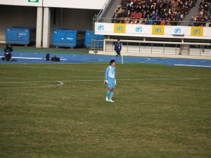 負傷のため、前半で交代した野坂。勇敢で素早い飛び出しでピンチを救った