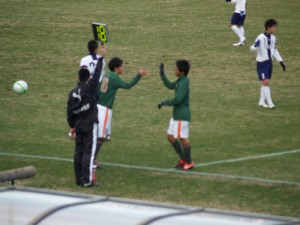 青森山田の椎名が途中出場、怪我でもあったのか